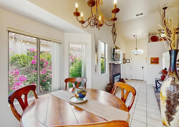 The Cw Desert Oasis Holiday home *