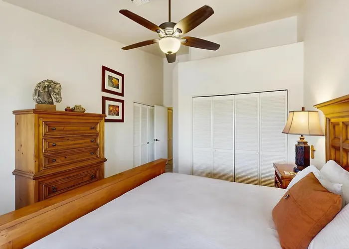 The Cw Desert Oasis Oro Valley